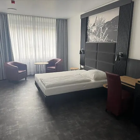Panorama Rheinkrone Hotell 3*