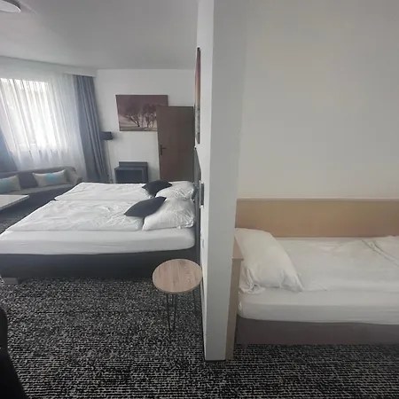 Отель Panorama Rheinkrone