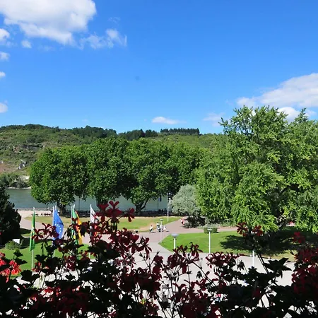 מלון Panorama Rheinkrone